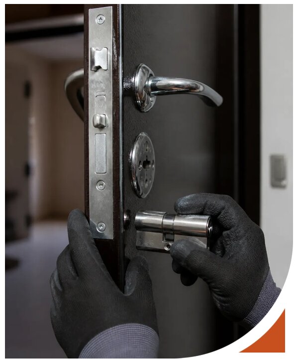 Замена замков Abloy срочно с гарантией и выездом в Гатчине